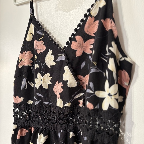 🎉3/25$🎉 🌸 SHEIN Black Floral Sleeveless Sundress – Size Medium 🌸 - Picture 2 of 5